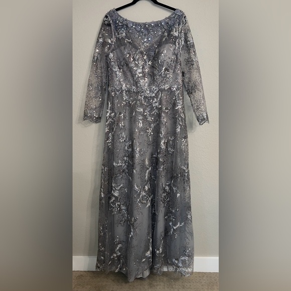 Mac Duggal 67498 NWT FLORAL EMBROIDERED ILLUSION LONG SLEEVE GOWN - Picture 4 of 10